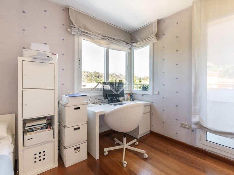 Foto dbd88989-4da4-4428-84f8-68134a87f987. Xalet amb calefacció aparcament piscina a Golf-Can Trabal Sant Cugat del Vallès