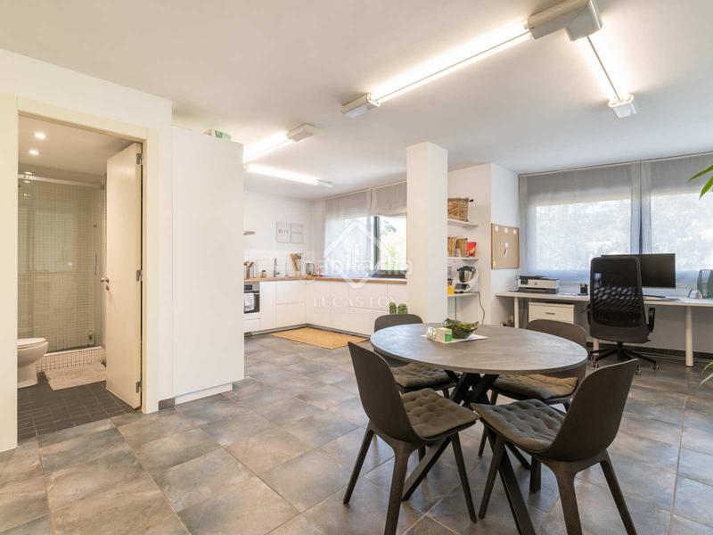 Foto f7efc904-f347-456c-aed4-f1600f0c5ed4. Xalet amb calefacció aparcament piscina a Golf-Can Trabal Sant Cugat del Vallès