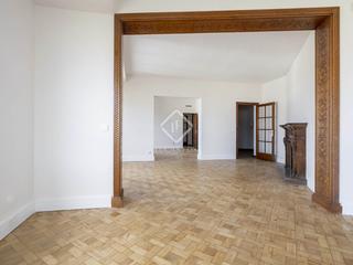 Miete Etagenwohnung in St. Pere - Sta. Caterina - El Born. En alquiler propiedad reformada de cuatro dormitorios en leixamp
