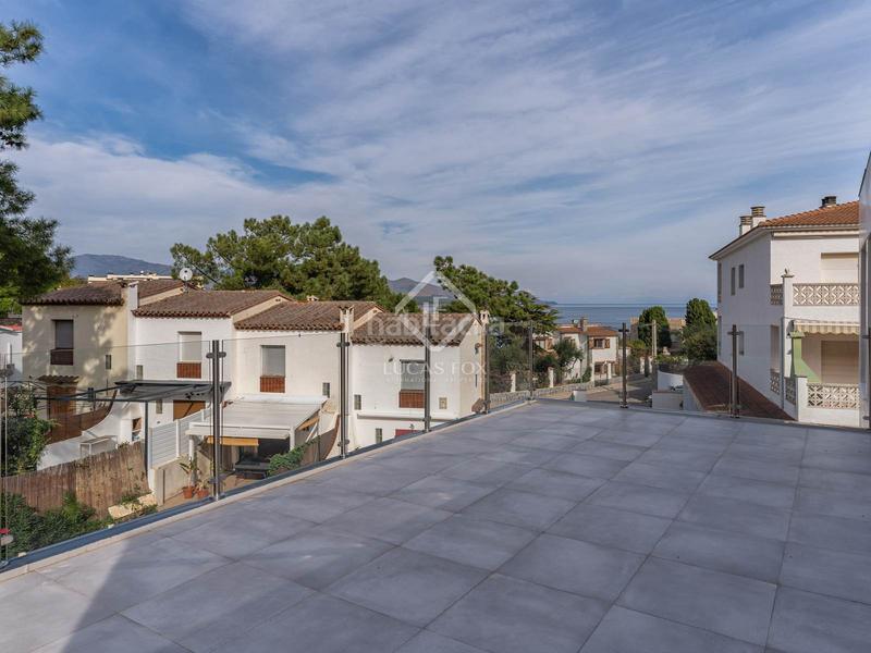 Foto 97bfbd51-384b-4179-b0fc-7f3dbea74086. Chalet casa villa de obra nueva de 8 dormitorios en venta en llanca, costa brava en Llançà