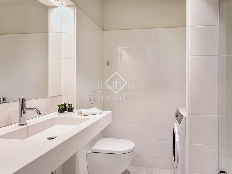 Foto 00943c24-11b6-456d-9c44-12fa1307724e. Piso precioso piso reformado de 3 habitaciones con terraza privada en venta en prestigioso edificio del barrio gótico . en Barcelona