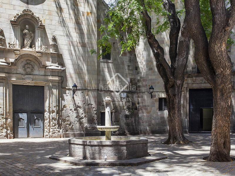 Foto 4735e648-ef4d-462c-8134-6f48acd825b1. Piso precioso piso reformado de 3 habitaciones con terraza privada en venta en prestigioso edificio del barrio gótico . en Barcelona