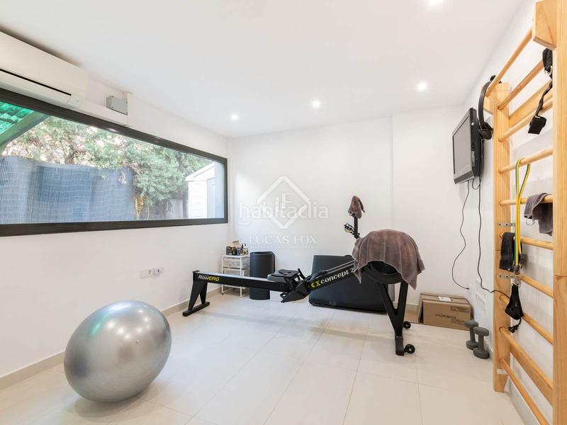 Foto cc8ad6ec-f6e9-4521-878f-1c72d85321b5. Chalet exclusiva casa independiente en venta en poal, en Castelldefels