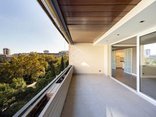 Pis a Sant Gervasi - Galvany. Piso reformado con cinco dormitorios, cinco baños y espectacular