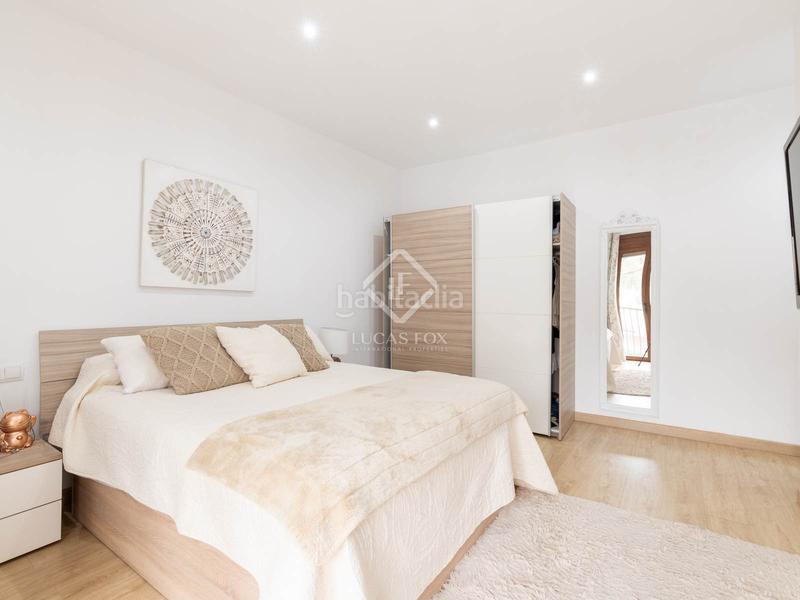 Foto 00d1136b-bbb8-4df0-98c4-f6b72e856b4f. Chalet casa en excelentes condiciones de 6 dormitorios en venta en el casco antiguo . en Viladecans