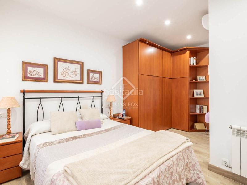 Foto 33aed045-ade5-4055-ac12-ef1759ceffc4. Chalet casa en excelentes condiciones de 6 dormitorios en venta en el casco antiguo . en Viladecans