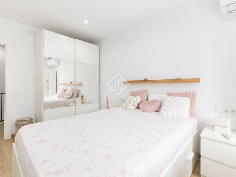 Foto 7710bfaf-a822-400e-b126-9bd9fcc98a27. Chalet casa en excelentes condiciones de 6 dormitorios en venta en el casco antiguo . en Viladecans