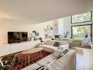 Xalet a Els Cortals. Casa  villa en excelentes condiciones de 6 dormitorios en venta