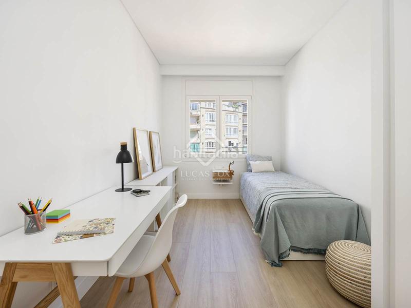 Foto 3d847aed-fe99-4713-a6e0-e3209b9c8d07. Piso  renovado de 3 dormitorios en venta en eixample derecho, en Barcelona