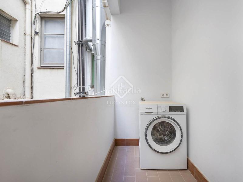 Foto 46be23da-f17c-4c83-b6fc-fd9f9a5635d0. Piso  renovado de 3 dormitorios en venta en eixample derecho, en Barcelona