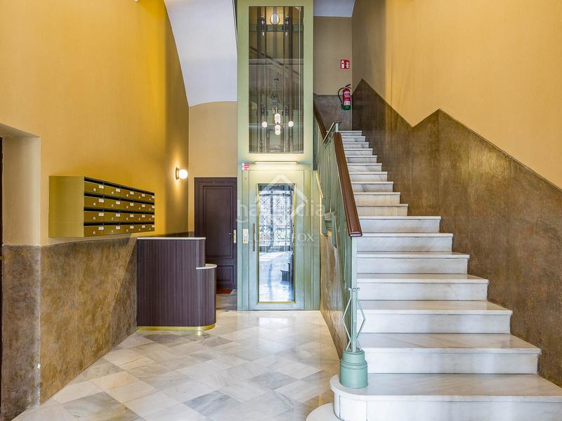 Foto 56688447-7401-4e02-b1dd-fb498d16a861. Piso  renovado de 3 dormitorios en venta en eixample derecho, en Barcelona