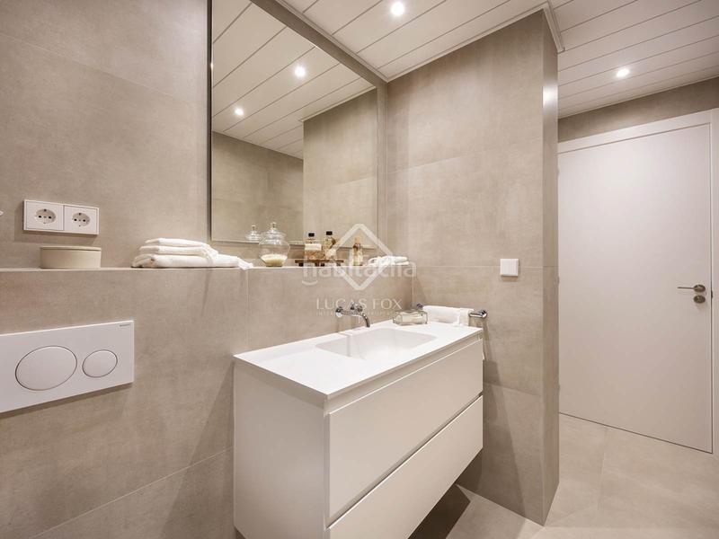 Foto 6ee8c1d6-6875-4561-ae7d-6964e0b31c77. Piso  renovado de 3 dormitorios en venta en eixample derecho, en Barcelona