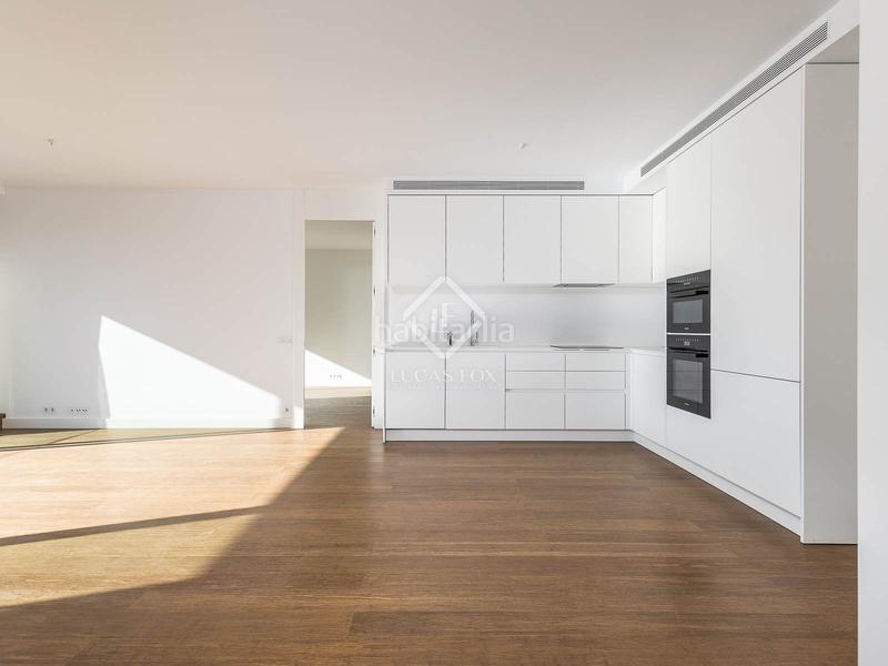 Foto 5d9b7b0c-e508-4de4-8f28-c9a3dbe20e7f. Flat with heating parking pool in Besòs - Maresme Barcelona