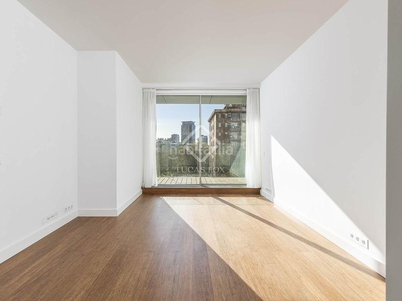 Foto f7bc2881-e3c2-4574-b79d-e831d9fdb055. Flat with heating parking pool in Besòs - Maresme Barcelona