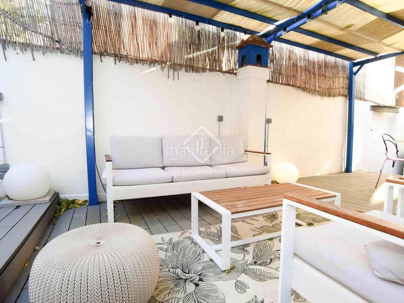 Foto ab6856e3-3c0e-472e-9dbe-f3088e8f092e. Piso espectacular propiedad con características únicas de época, techos altos, una terraza de 60m y licencia turística en gràcia, barce en Barcelona