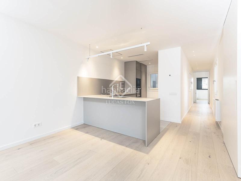 Foto 279ca0f4-bfc1-47b9-9651-d822ec9f7d25. Ático  de obra nueva de 2 dormitorios con 26m terraza en venta en eixample derecho en Barcelona