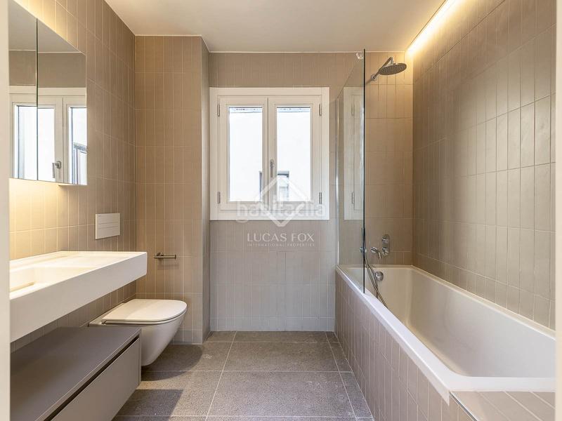 Foto 2c2e1fd7-b72e-4e70-b737-f047c4933324. Ático  de obra nueva de 2 dormitorios con 26m terraza en venta en eixample derecho en Barcelona