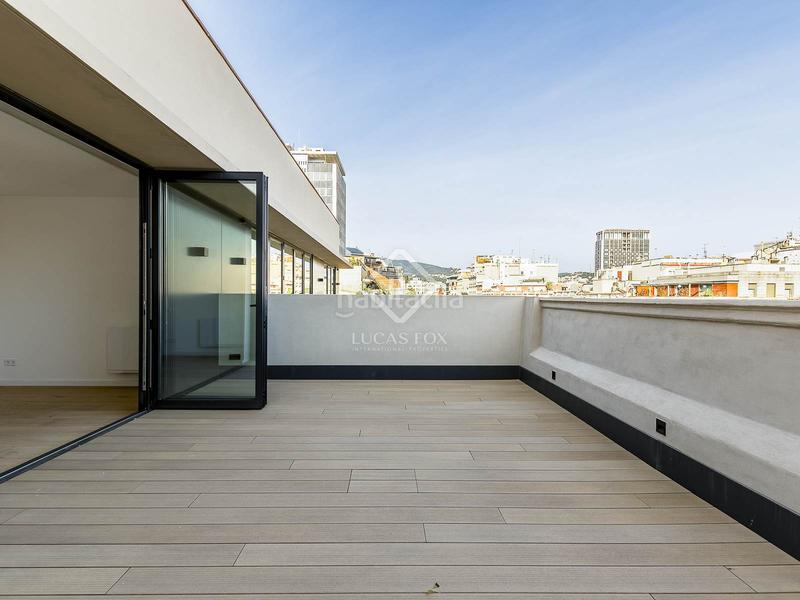 Foto 692a22b0-ecfa-4611-8adb-7d51252f46d5. Ático  de obra nueva de 2 dormitorios con 26m terraza en venta en eixample derecho en Barcelona