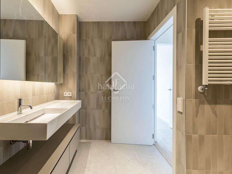 Foto b75dc678-c4f1-44ff-b165-2fa402bda8e7. Ático  de obra nueva de 2 dormitorios con 26m terraza en venta en eixample derecho en Barcelona