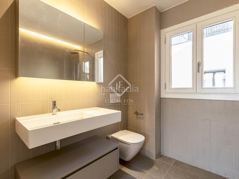 Foto ce21633a-aeb9-44a0-85f3-73f4685020ca. Ático  de obra nueva de 2 dormitorios con 26m terraza en venta en eixample derecho en Barcelona