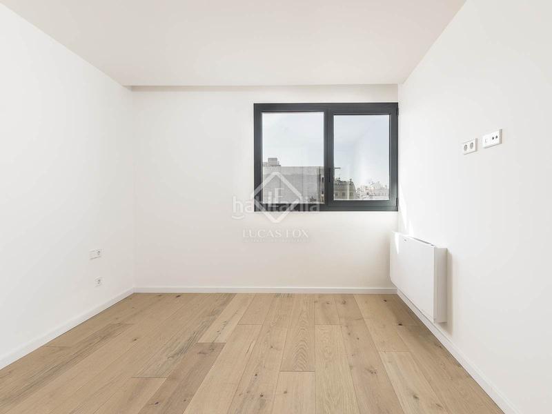 Foto f1f7b000-4531-4909-bc53-160487a38415. Ático  de obra nueva de 2 dormitorios con 26m terraza en venta en eixample derecho en Barcelona