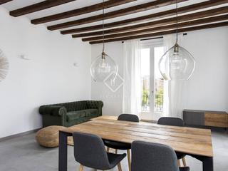 Location Appartement à St. Pere - Sta. Caterina - El Born. En alquiler piso en la barceloneta, con un dormitorio y vistas a