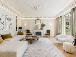 Appartement à Dreta de l´Eixample. Piso en excelentes condiciones de 4 dormitorios en venta en la c