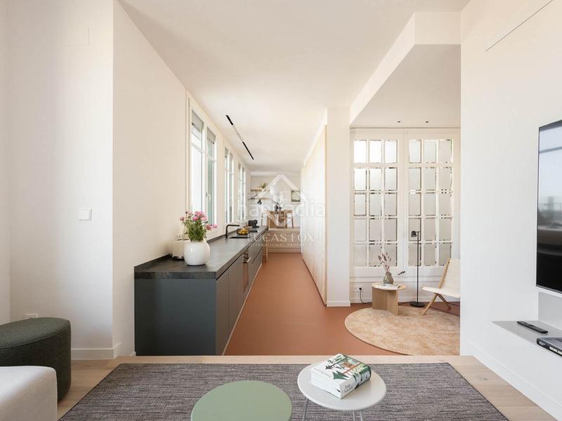 Foto fa92a135-f455-4f48-a283-50686c00c85d. Location attique avec chauffage dans Dreta de l´Eixample Barcelona