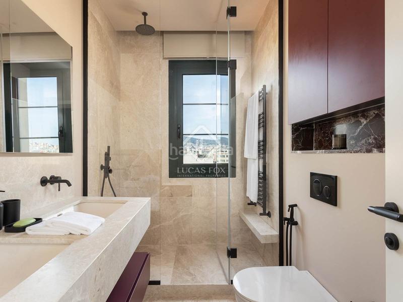 Foto 7d8666ea-e165-46ba-98dd-6a019a1bf774. Miete dachwohnung mit heizung in Dreta de l´Eixample Barcelona