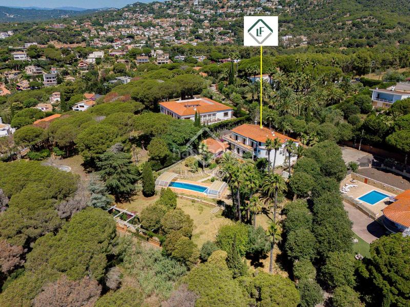 Foto 46a4978d-b3aa-4cb2-9837-f1e996127a28. Chalet con parcheggio piscina in Montgoda Lloret de Mar