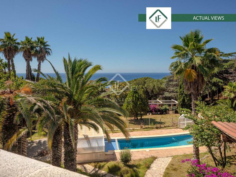 Foto 496d89ff-6a07-49a3-ae0f-66093a768288. Chalet con parcheggio piscina in Montgoda Lloret de Mar