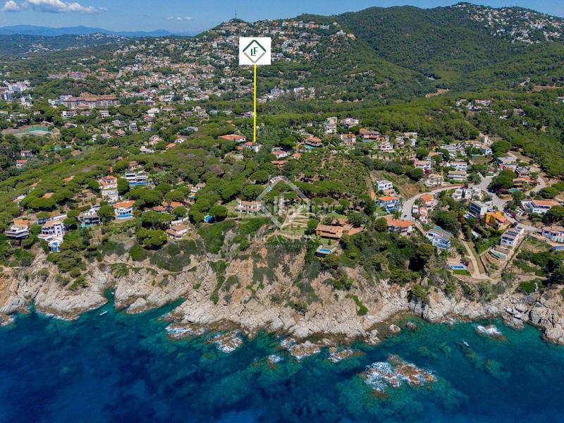 Foto 9f96144c-761d-4e7b-88d5-107937605681. Chalet con parcheggio piscina in Montgoda Lloret de Mar