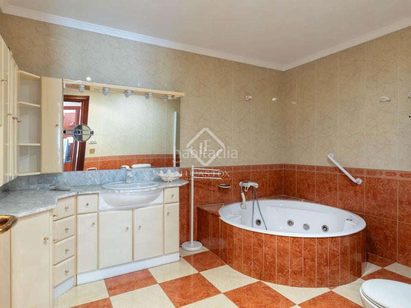 Foto a39cd0b9-efbc-4bfa-a7e0-2277434a341e. Chalet con parcheggio piscina in Montgoda Lloret de Mar