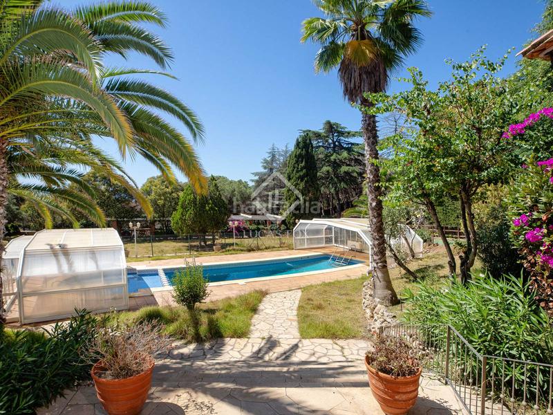 Foto fc7bfe98-0e5b-49f3-92ce-54bb894dead6. Chalet con parcheggio piscina in Montgoda Lloret de Mar