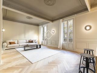Piso en Dreta de l´Eixample. En venta piso reformado de tres dormitorios con balcones a calle