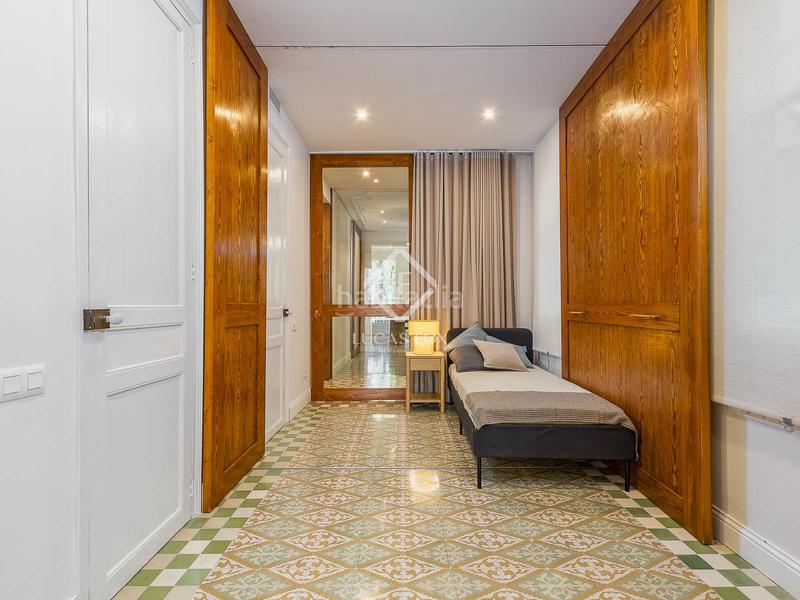 Foto 518b7665-d440-4033-9098-87c209625d63. Piso  en excelentes condiciones de 3 dormitorios en venta en eixample izquierdo en Barcelona