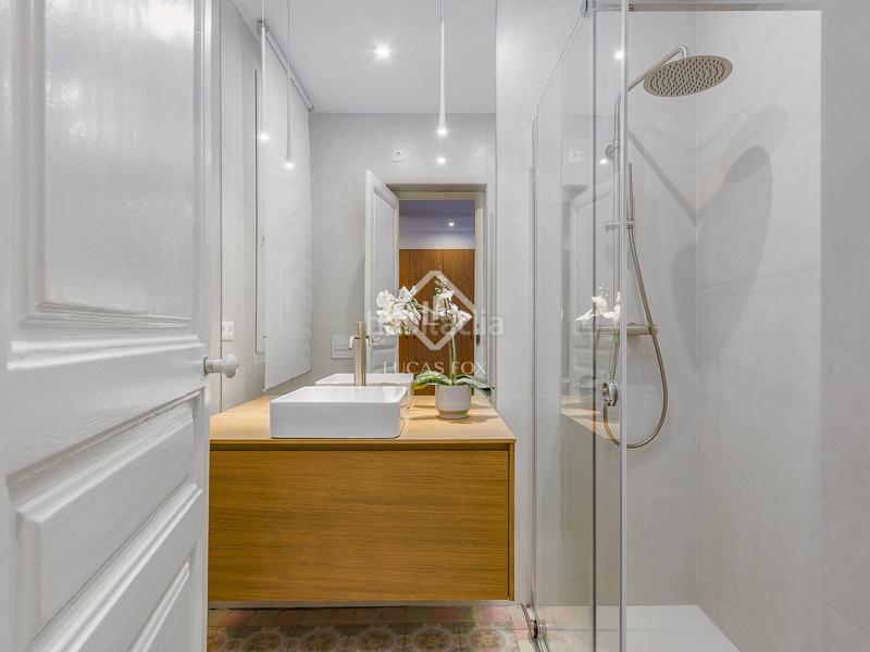 Foto dc019dc3-6d99-4e47-9ba8-6cc8f21b6a8a. Piso  en excelentes condiciones de 3 dormitorios en venta en eixample izquierdo en Barcelona