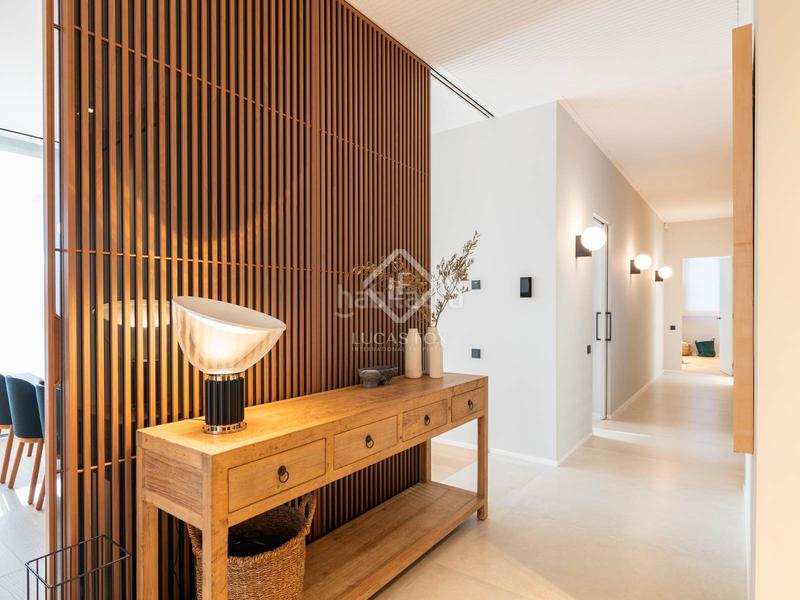 Foto 94ccc414-6d91-44d1-bed3-12745c64f437. Xalet amb calefacció aparcament piscina a Arxiu Sant Cugat del Vallès