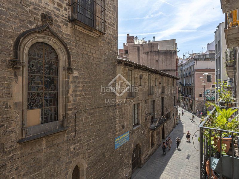 Foto e3f00d4c-bc8c-4eba-b6c3-caf255cf6d6a. Pis amb calefacció a Gòtic Barcelona