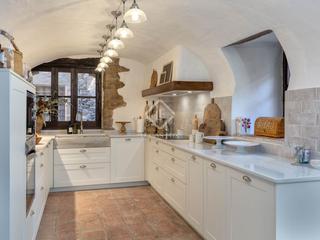Xalet a Rupià. Casa de pueblo de 4 dormitorios en venta en baix empordà, girona