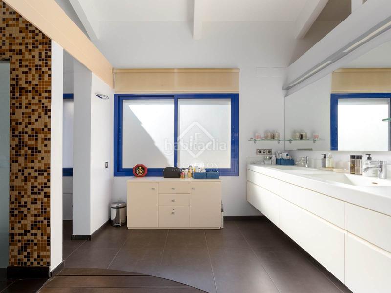Foto 41455b7c-9c3b-481e-8d59-b399badaa046. Chalet impresionante villa de 6 dormitorios y con vistas al mar en venta , barcelona en Teià