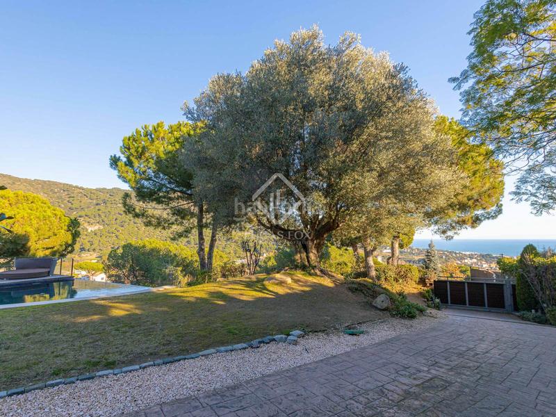 Foto 445bb710-4cd1-4922-b3e8-277826daa752. Chalet impresionante villa de 6 dormitorios y con vistas al mar en venta , barcelona en Teià