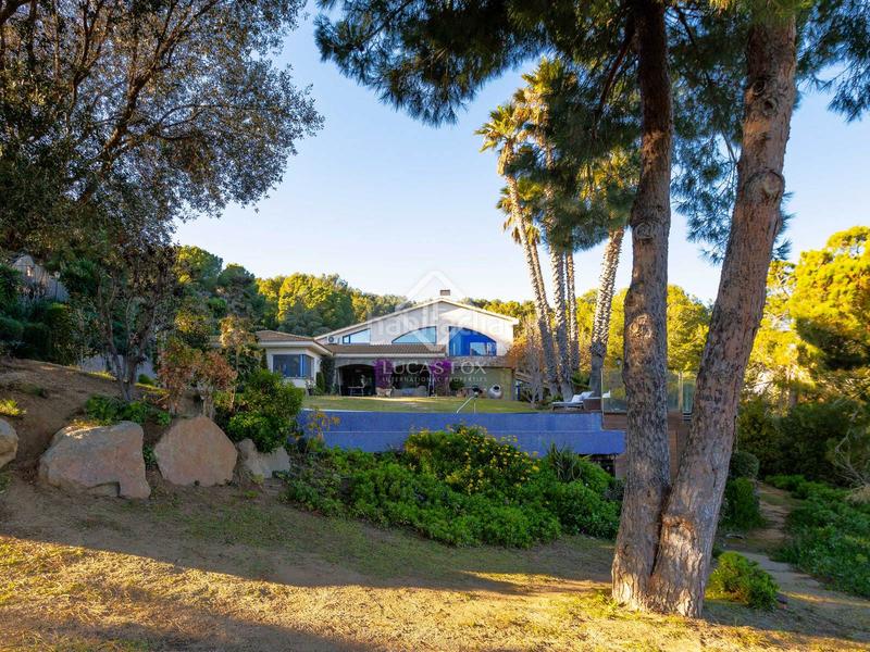Foto 4b735cf4-328a-4479-89f9-67556318b495. Chalet impresionante villa de 6 dormitorios y con vistas al mar en venta , barcelona en Teià