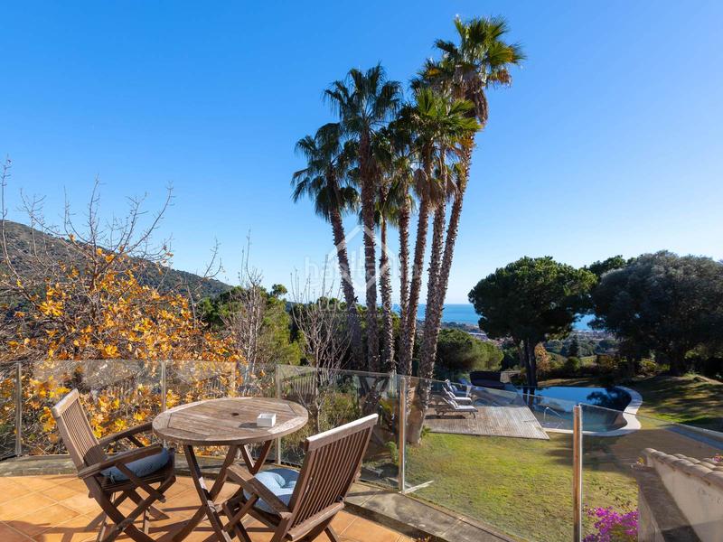 Foto 84d21ed3-c7a0-44e4-a336-f42add0773d0. Chalet impresionante villa de 6 dormitorios y con vistas al mar en venta , barcelona en Teià