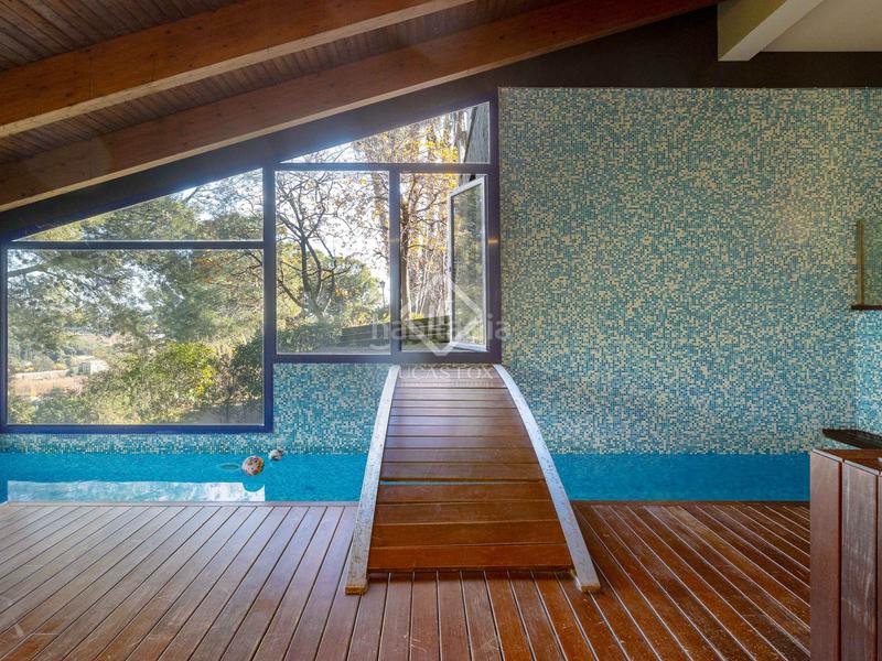 Foto b15f57cf-c9b0-4694-826a-fc1ea14e5acc. Chalet impresionante villa de 6 dormitorios y con vistas al mar en venta , barcelona en Teià