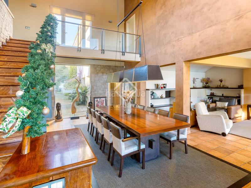 Foto cee71599-72a6-48e7-ab43-779eaba1c9be. Chalet impresionante villa de 6 dormitorios y con vistas al mar en venta , barcelona en Teià