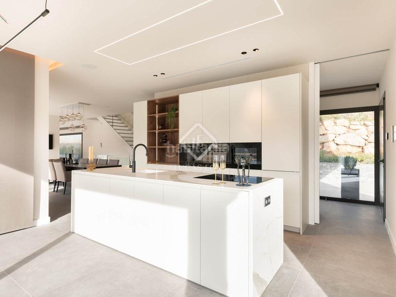 Foto deff2fed-c840-43e6-8669-57b86e9710b8. Alquiler chalet casa en excelentes condiciones en alquiler en La Sentiu, en Gavà