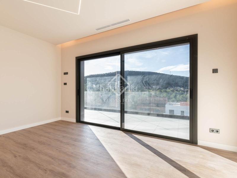 Foto e0a1eea8-d01c-49c4-aae2-fc8dfd0a7917. Alquiler chalet casa en excelentes condiciones en alquiler en La Sentiu, en Gavà