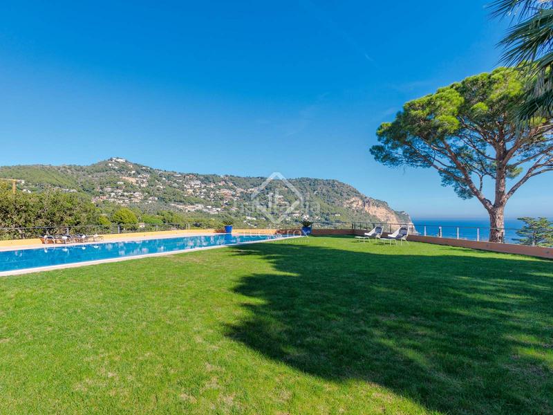Foto 40e4325c-bb34-4ea4-a8f4-0cc5177b3a18. Chalet villa excepcional de 6 dormitorios en venta en aiguablava en Begur