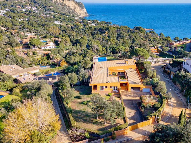 Foto 6ba41a43-50dd-4b43-a6d2-98456491fd6e. Chalet villa excepcional de 6 dormitorios en venta en aiguablava en Begur